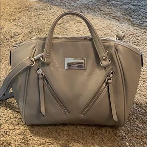 Light grey Juicy Couture crossbody/hand bag